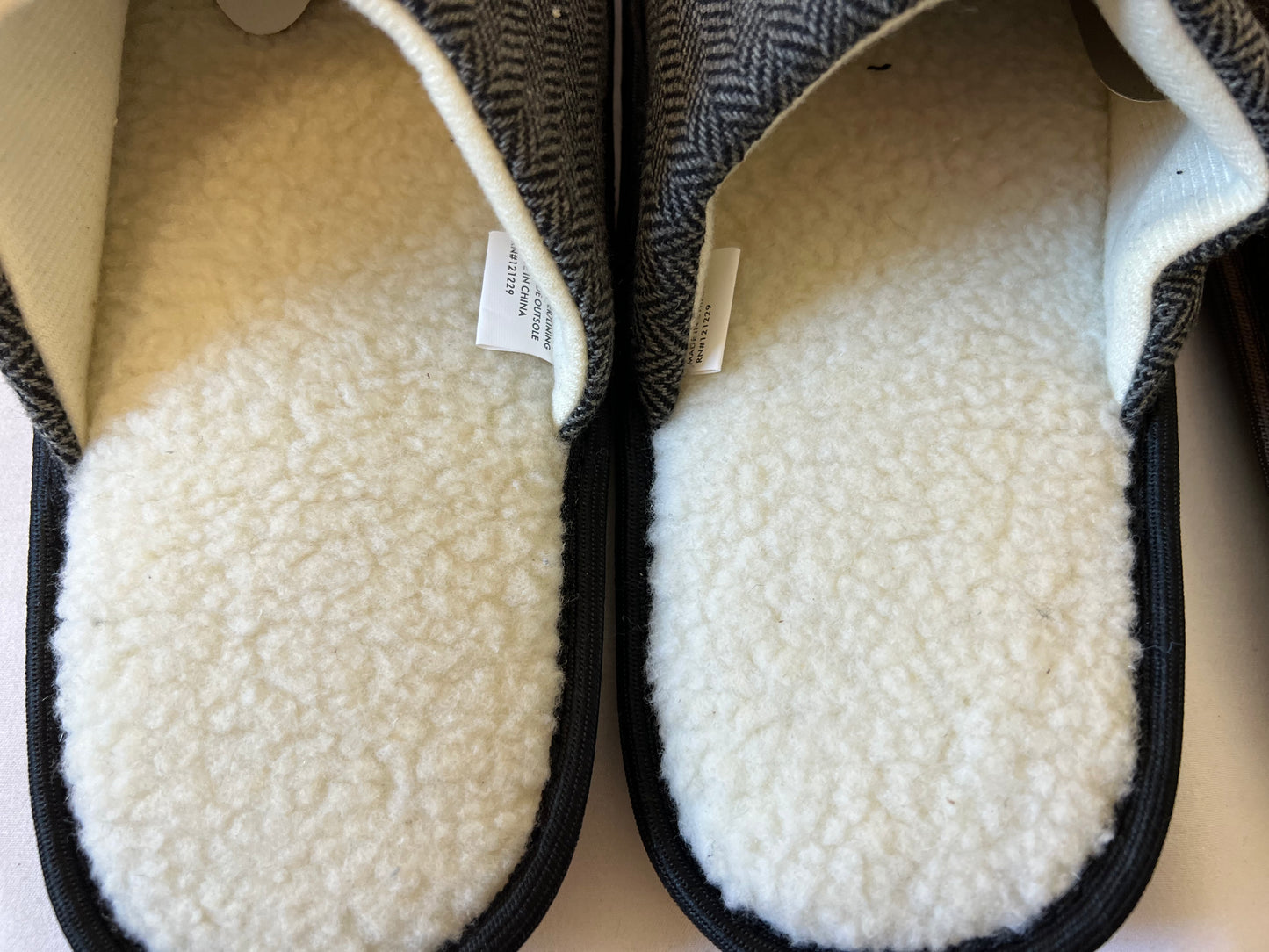 Chevron Fuzzy Slippers